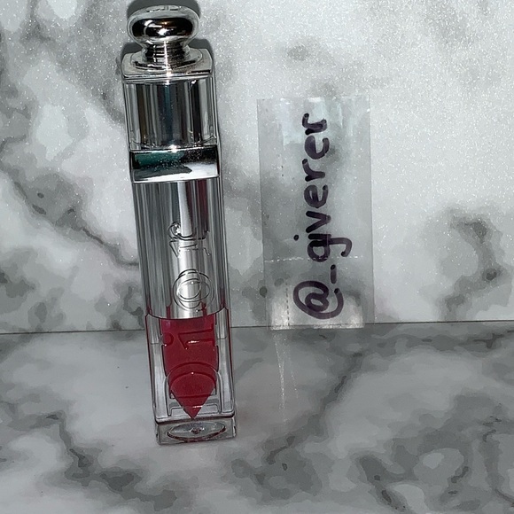 689 VERTIGO DIOR FLUID STICK - Picture 1 of 15